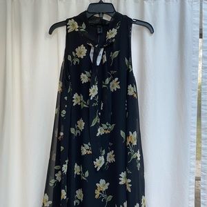 Forever 21 a-line dress with floral pattern. NWT. Size L